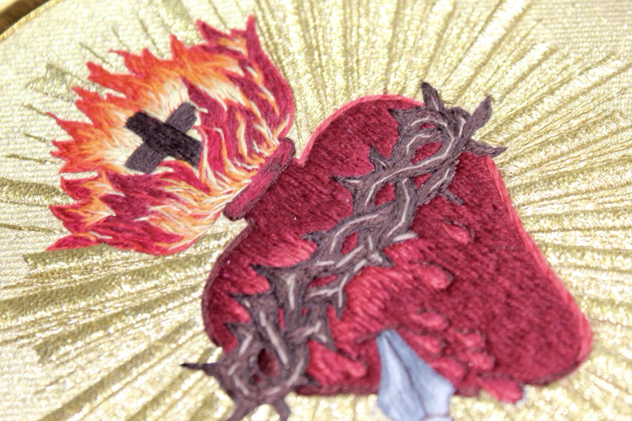 Sacred Heart Hand-Embroidered Liturgical Appliqué – Gold Fabric Background