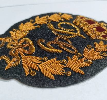 Fashion Hand-Embroidered Crest Patch – Antique Gold Bullion Wire Badge