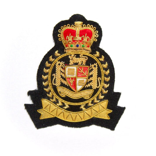 Classic Fashion Pocket Patch – Gold Bullion Wire for Blazer