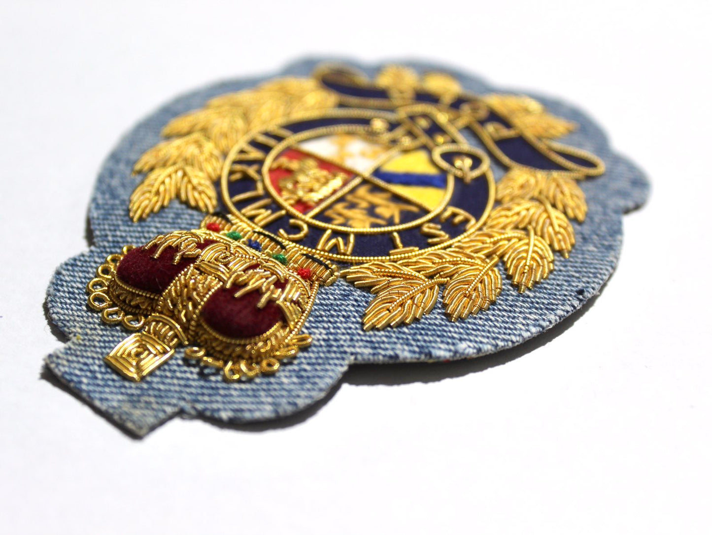 Hand-Embroidered Crest Patch – Gold Bullion Wire Badge