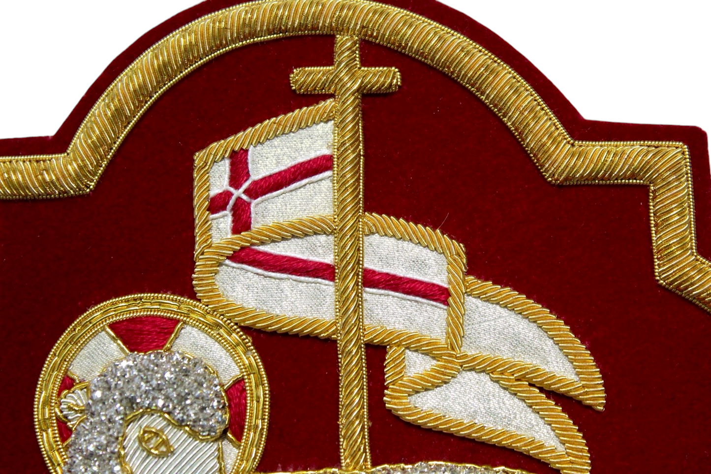 Holy Lamb Hand-Embroidered Liturgical Church Emblem Appliqué for Vestments