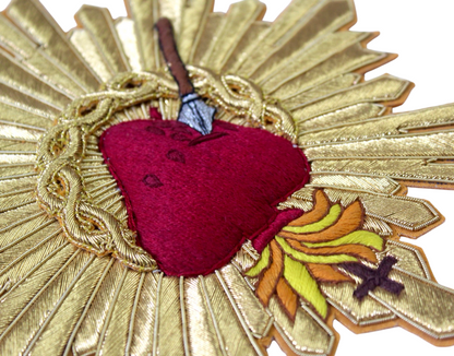 Sacred Heart With Rays Hand-Embroidered Bullion Appliqué Cut Close