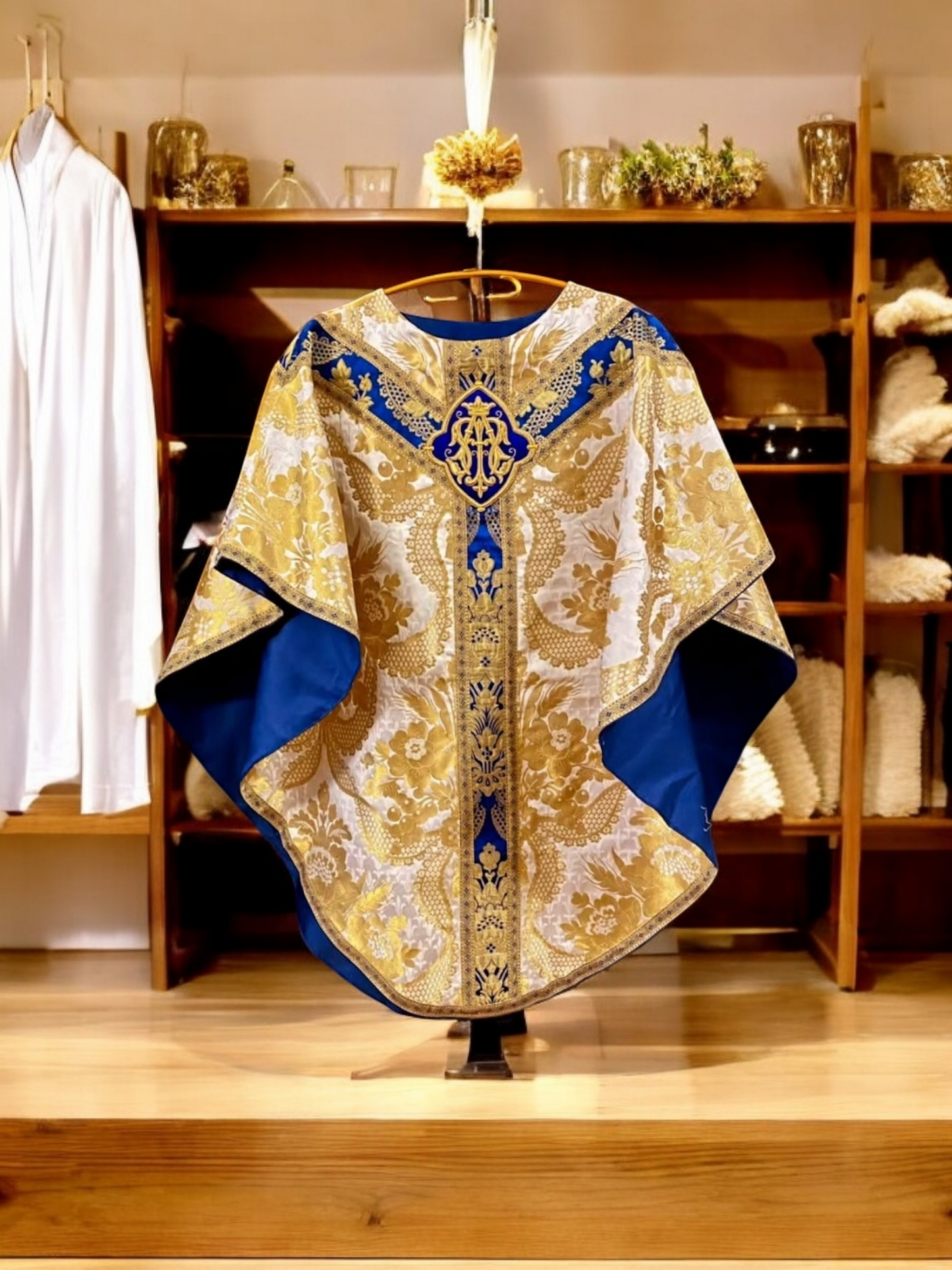 MA Marian Appliqué – Gold Bullion Wire for Catholic Vestments