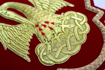 Hand-Embroidered Pelican Emblem Appliqué – Gold Bullion Wire for Catholic Vestments