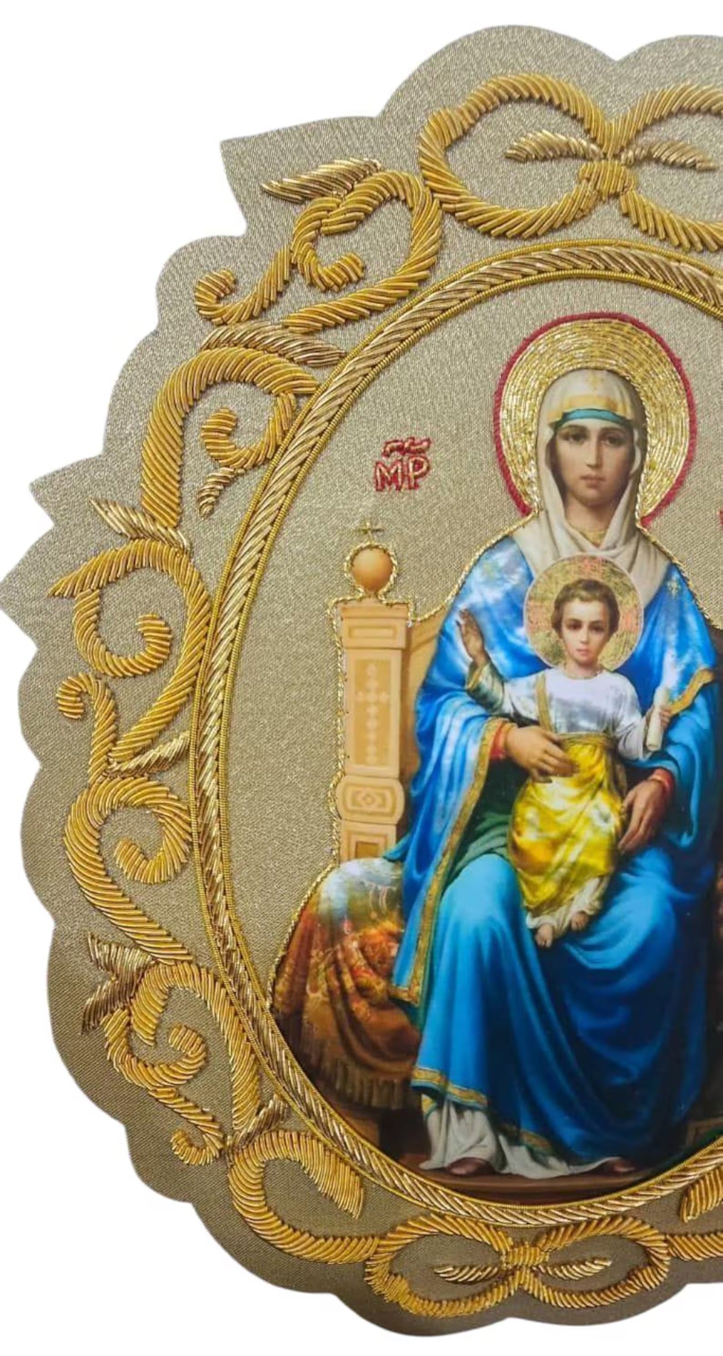 Aurum Sacrum – Our Lady Enthroned with Child Jesus” Hand-Embroidered &amp; Printed Appliqué for Catholic Vestments
