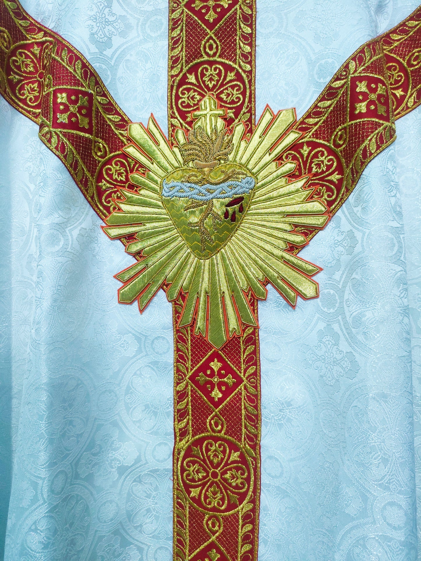 Beautiful Vestments With Hand Embroidered Sacred Heart Applique With Rays