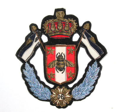 Hand-Embroidered Royal Crest Bee Patch – Gold &amp; Silver Bullion Wire (10x10 cm)