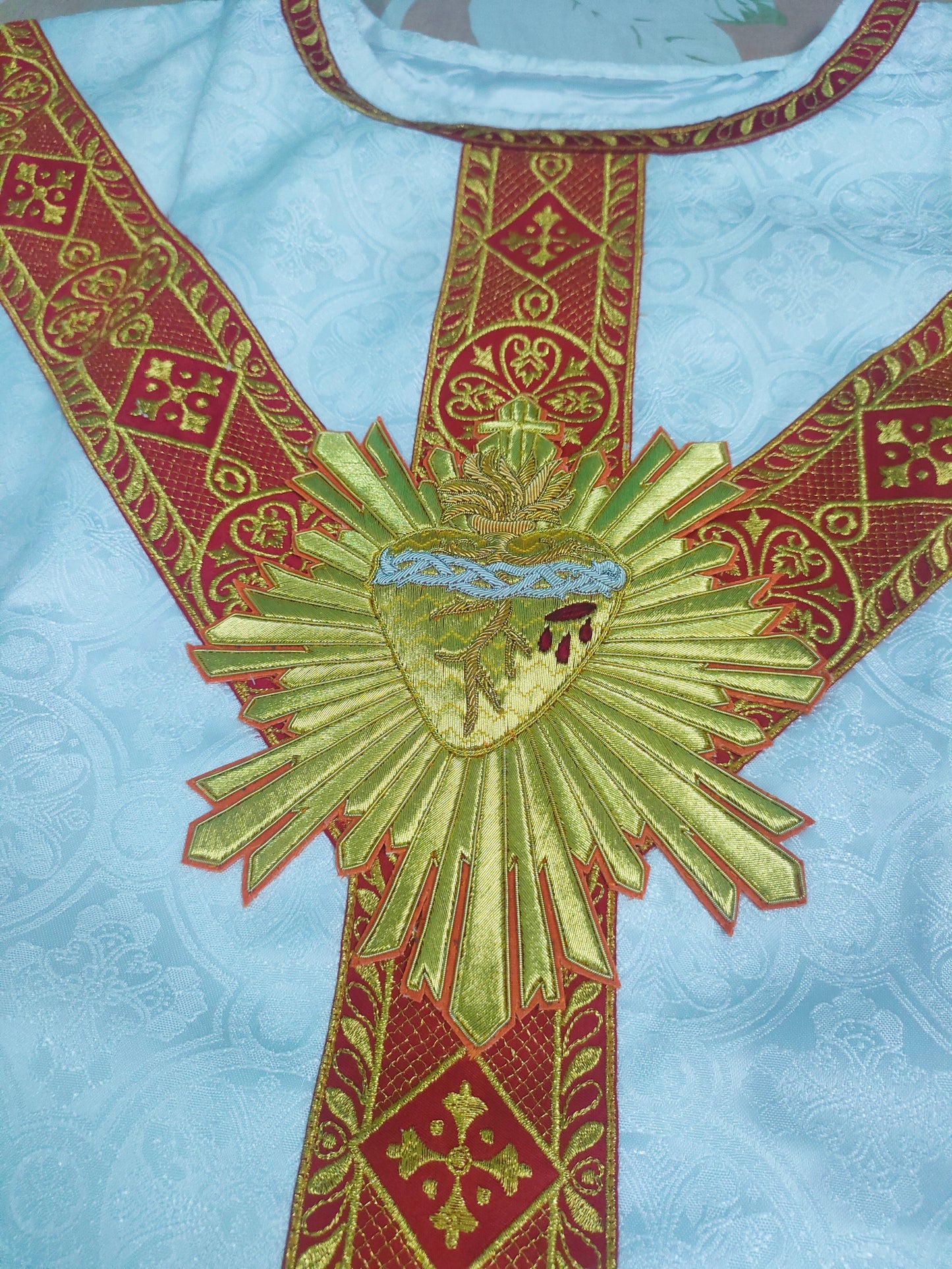Beautiful Vestments With Hand Embroidered Sacred Heart Applique With Rays