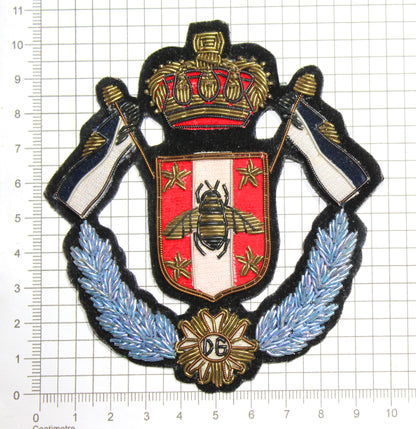 Hand-Embroidered Royal Crest Bee Patch – Gold &amp; Silver Bullion Wire (10x10 cm)