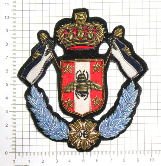 Hand-Embroidered Royal Crest Bee Patch – Gold &amp; Silver Bullion Wire (10x10 cm)