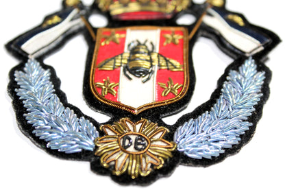 Hand-Embroidered Royal Crest Bee Patch – Gold &amp; Silver Bullion Wire (10x10 cm)